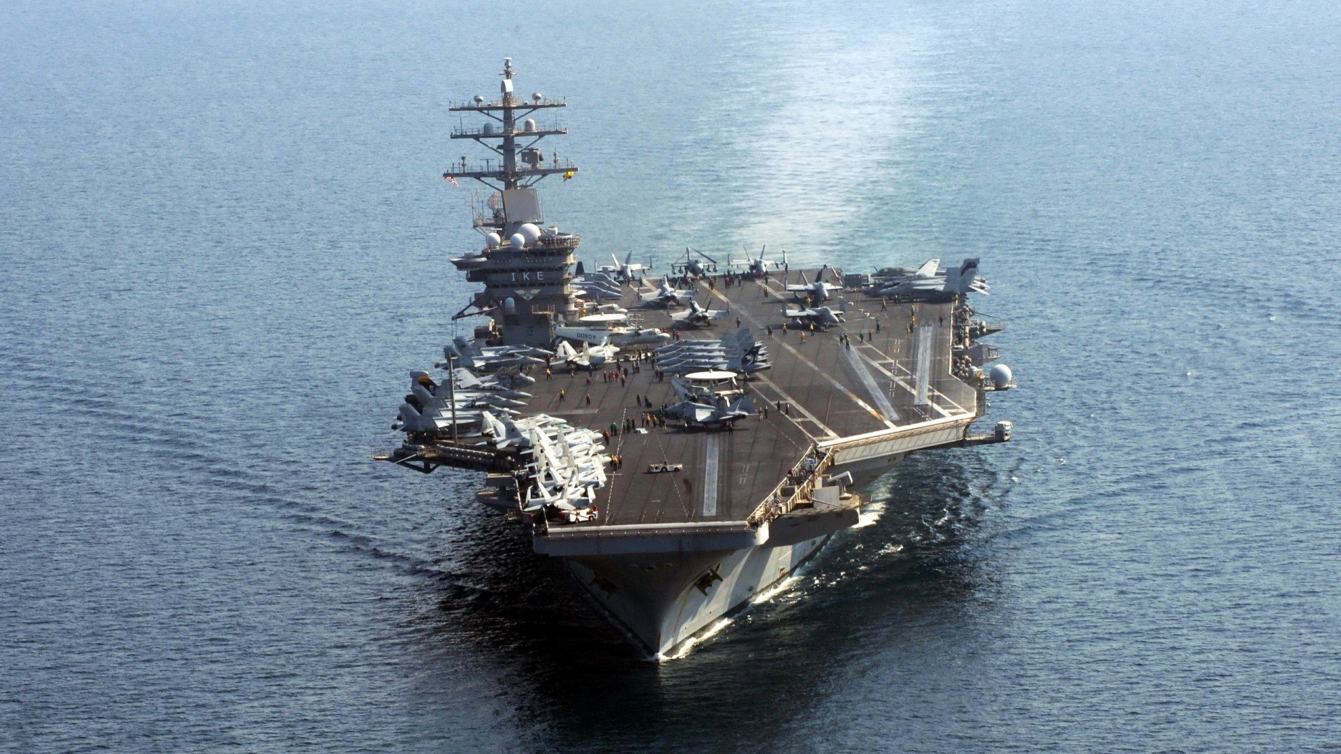 自由泳接力中立代表队A配合默契，4×100自由泳接力