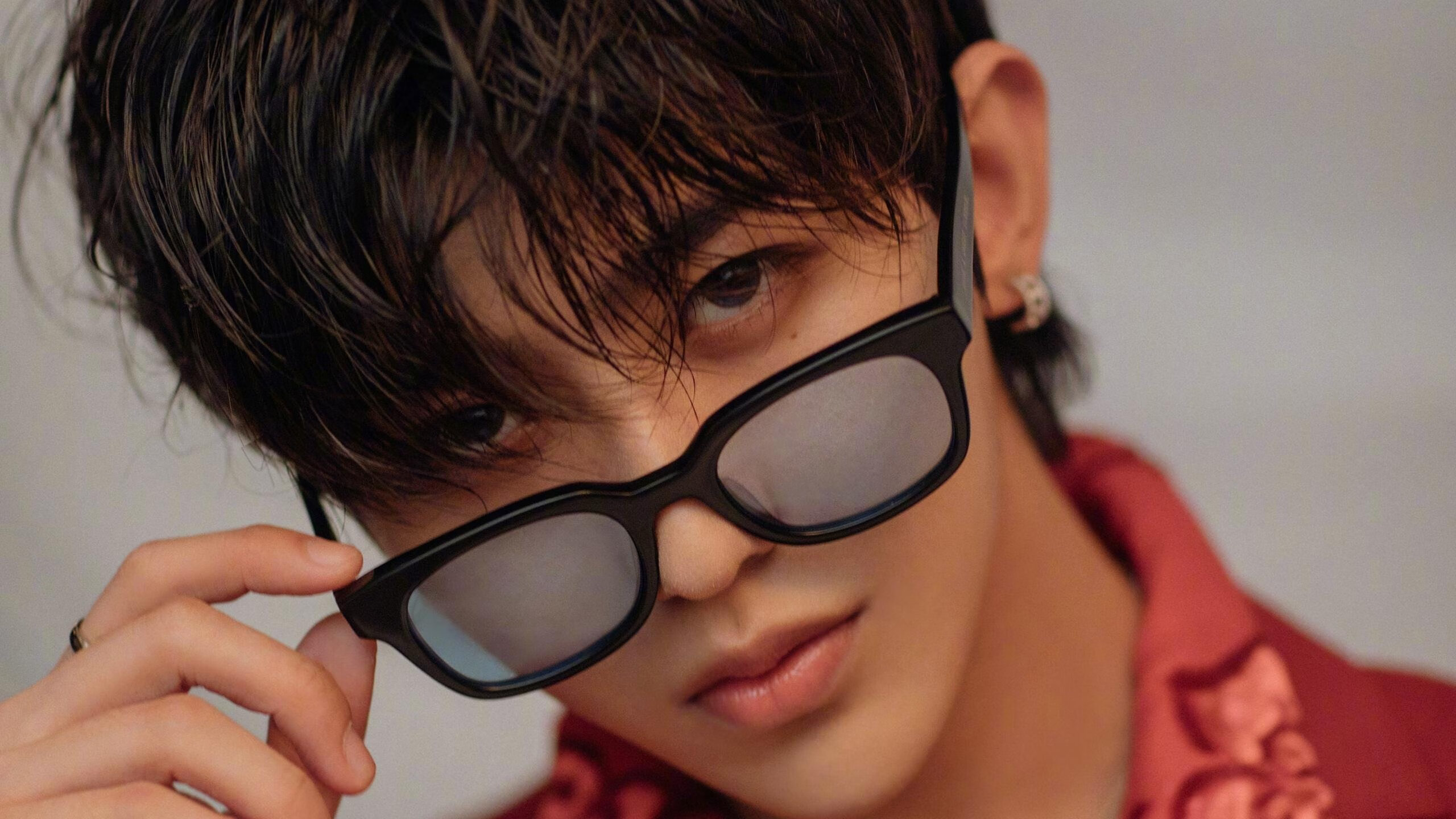 青少年足球课程内容不断丰富,结合现代科技创新,你认为青少年足球训练应该如何开展